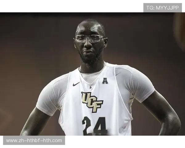 火箭队与塔科·法尔之间的签约动向分析